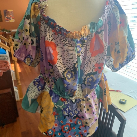 Multi Color Blouse - Picture 3 of 3